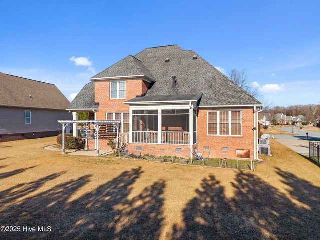 4501 Lagan Circle, Winterville, NC 28590