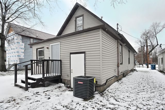 1717 Crocker Street, Chesterton, IN 46304