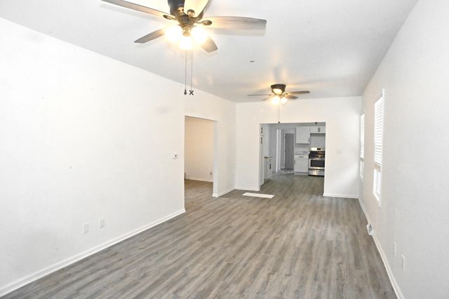 1717 Crocker Street, Chesterton, IN 46304