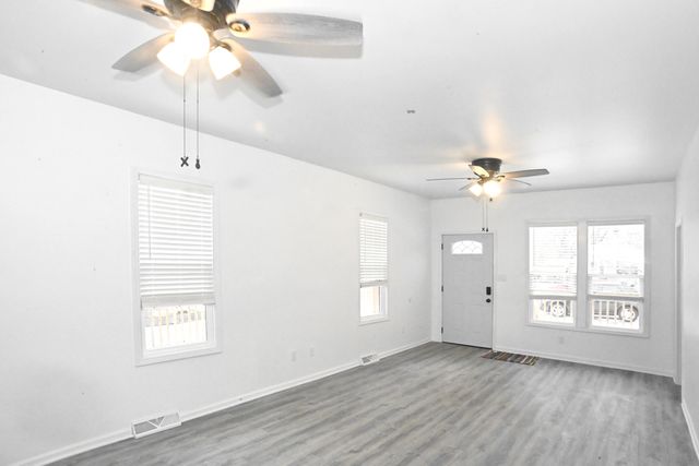 1717 Crocker Street, Chesterton, IN 46304