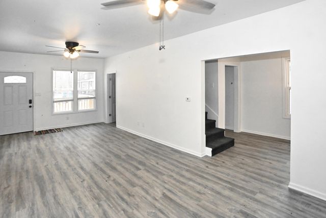 1717 Crocker Street, Chesterton, IN 46304