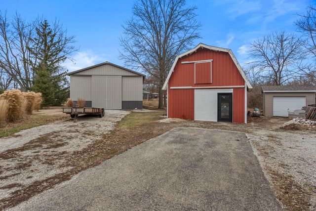 401A County Road 2500 Road N, Mahomet, IL 61853