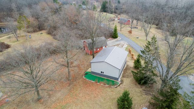 401A County Road 2500 Road N, Mahomet, IL 61853