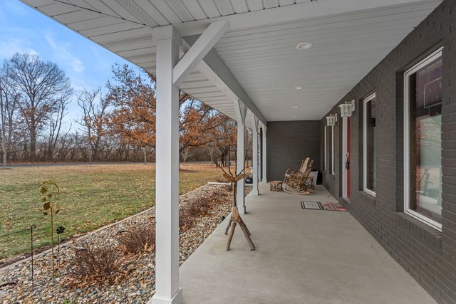 401A County Road 2500 Road N, Mahomet, IL 61853