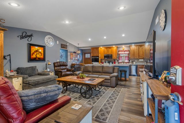 401A County Road 2500 Road N, Mahomet, IL 61853