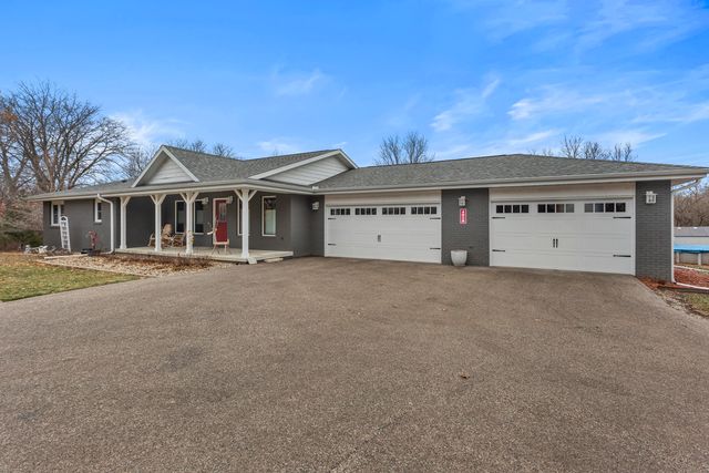 401A County Road 2500 Road N, Mahomet, IL 61853