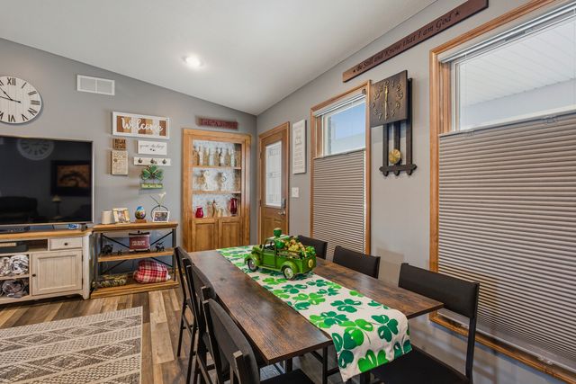 401A County Road 2500 Road N, Mahomet, IL 61853