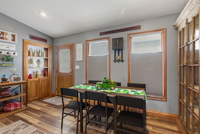 401A County Road 2500 Road N, Mahomet, IL 61853