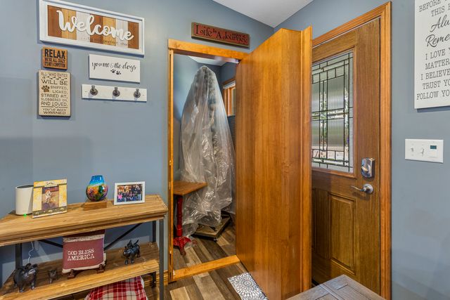 401A County Road 2500 Road N, Mahomet, IL 61853