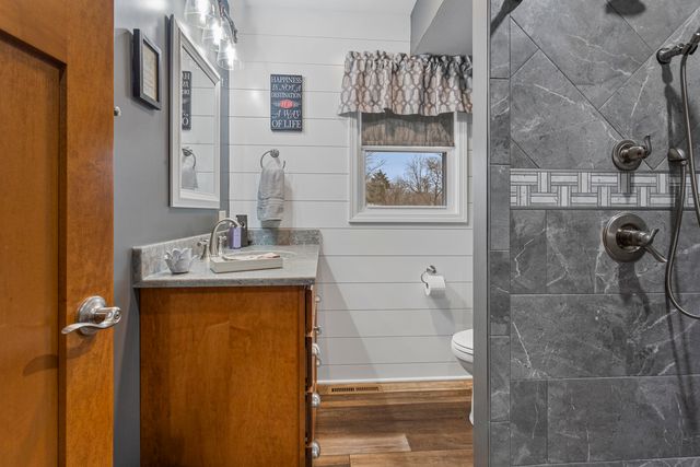 401A County Road 2500 Road N, Mahomet, IL 61853