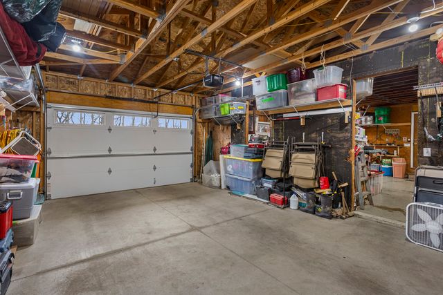 401A County Road 2500 Road N, Mahomet, IL 61853