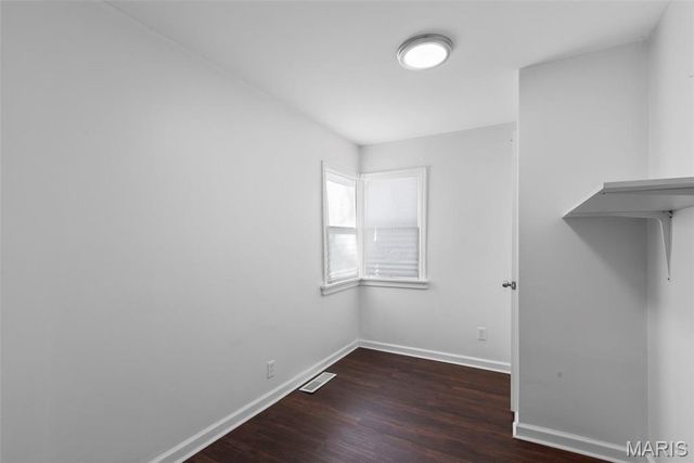 10532 Decker Avenue, St Louis, MO 63114