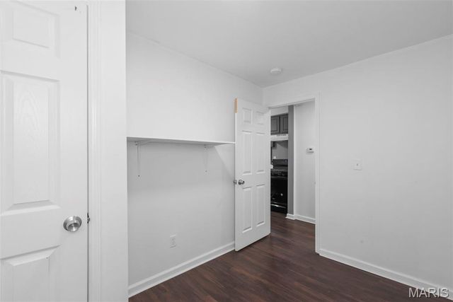 10532 Decker Avenue, St Louis, MO 63114