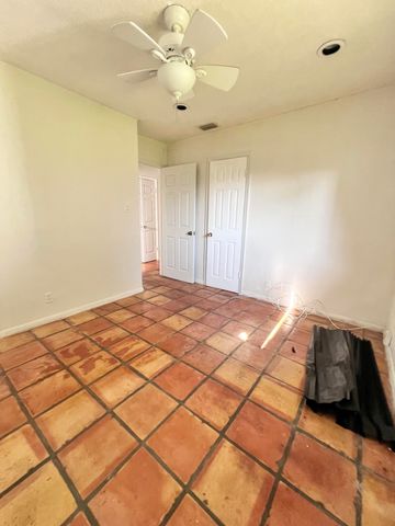 6711 NW 72nd Street, Tamarac, FL 33321