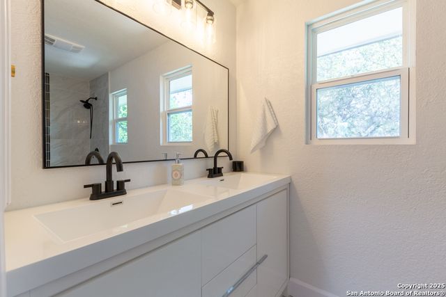 15611 Heimer, San Antonio, TX 78232