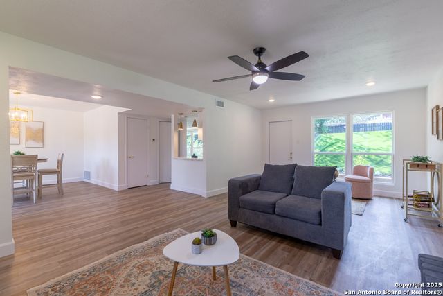 15611 Heimer, San Antonio, TX 78232