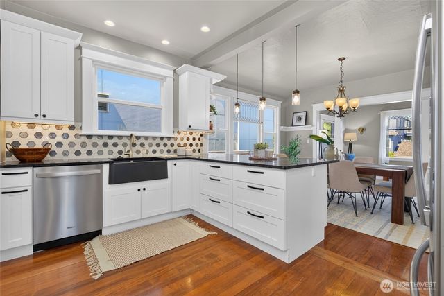 409 NE 60th Street, Seattle, WA 98115