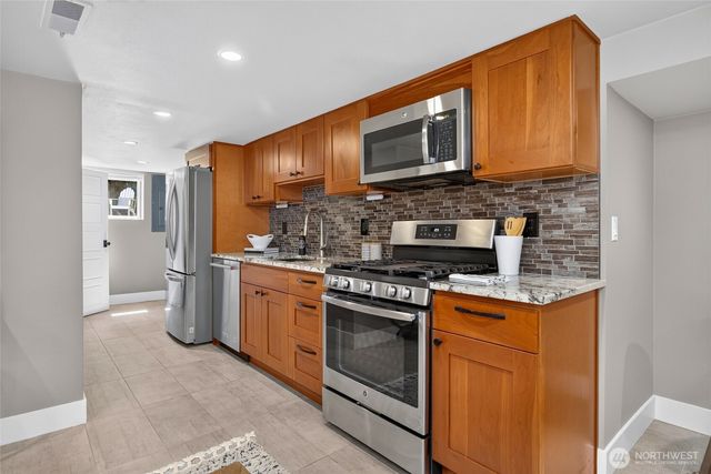 409 NE 60th Street, Seattle, WA 98115