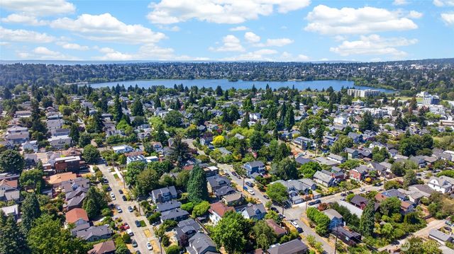 409 NE 60th Street, Seattle, WA 98115