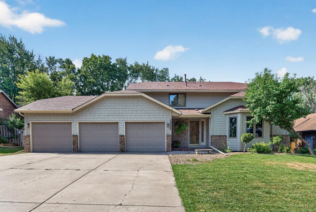 14025 87th Avenue N, Maple Grove, MN 55369 — exterior