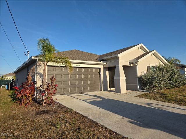 4125 NE 15th PL, Cape Coral, FL 33909