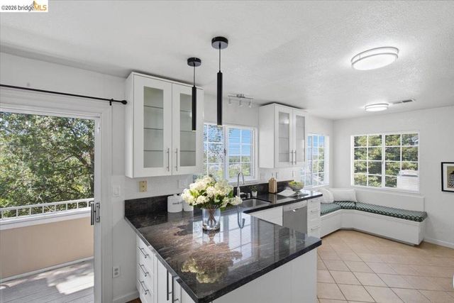 1025 Pinehurst Court, Concord, CA 94521