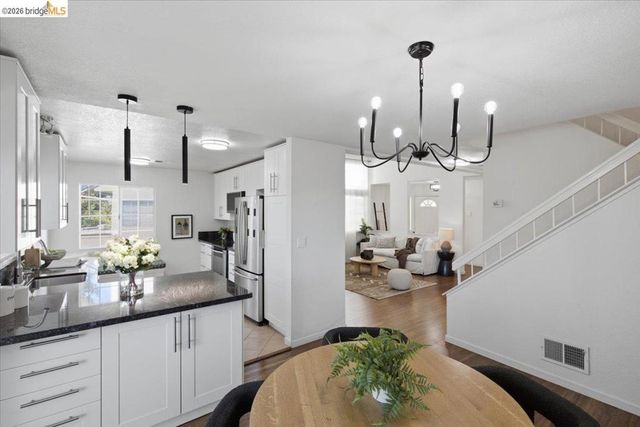 1025 Pinehurst Court, Concord, CA 94521