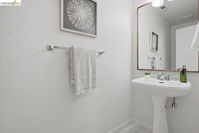 1025 Pinehurst Court, Concord, CA 94521