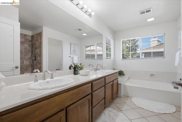 1025 Pinehurst Court, Concord, CA 94521