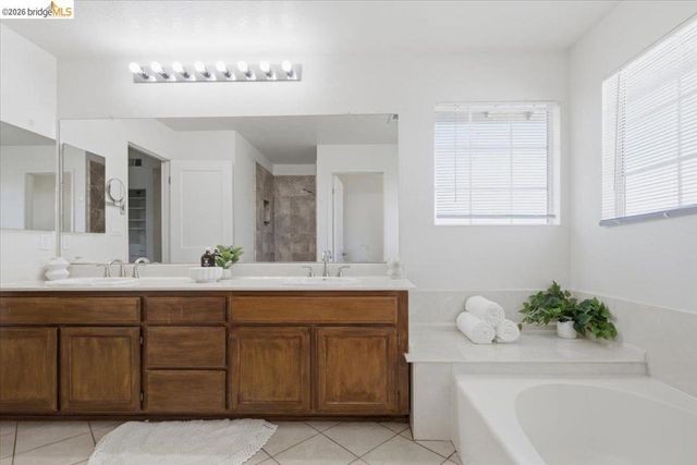 1025 Pinehurst Court, Concord, CA 94521