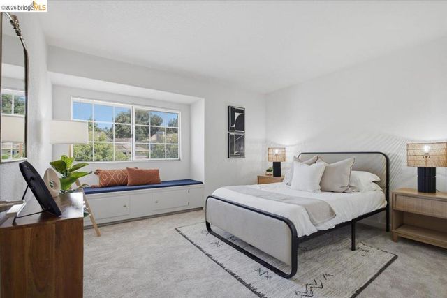 1025 Pinehurst Court, Concord, CA 94521
