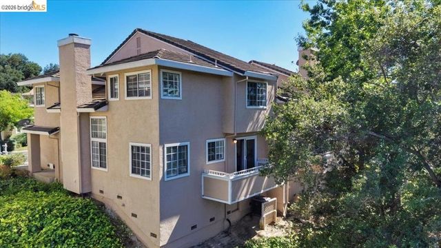 1025 Pinehurst Court, Concord, CA 94521