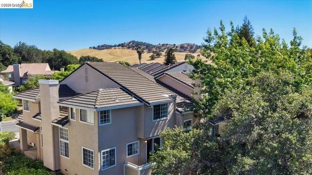 1025 Pinehurst Court, Concord, CA 94521