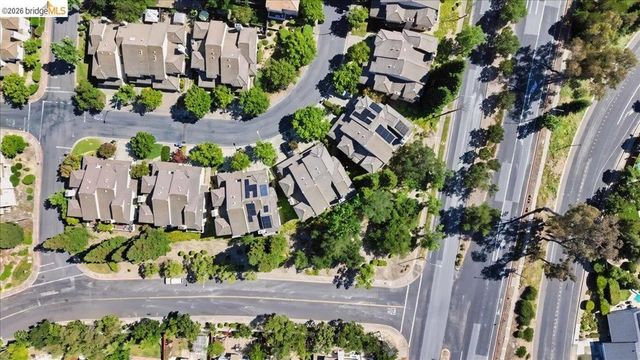 1025 Pinehurst Court, Concord, CA 94521