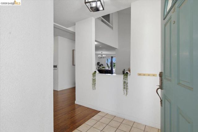 1025 Pinehurst Court, Concord, CA 94521
