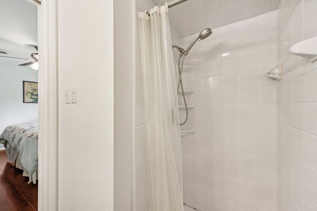 9631 Carousel Lane, Houston, TX 77080