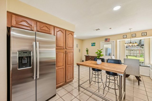 9631 Carousel Lane, Houston, TX 77080