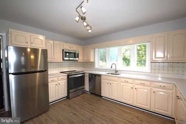6933 TYNDALE ST, Mclean, VA 22101