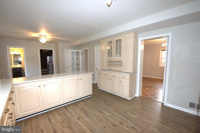 6933 TYNDALE ST, Mclean, VA 22101