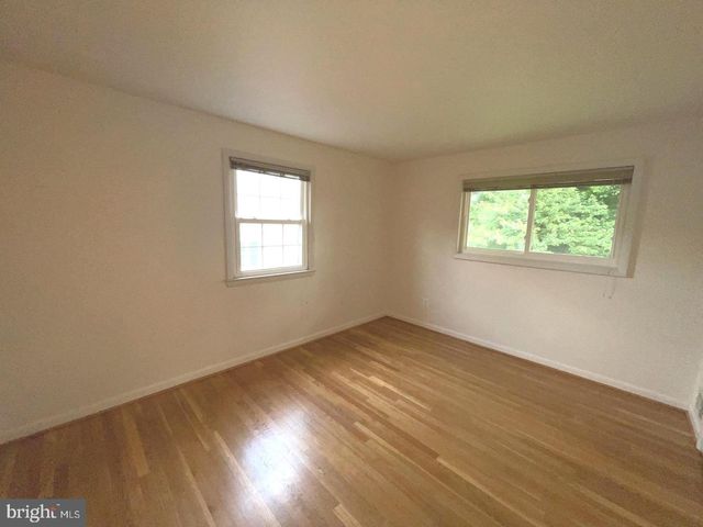 6933 TYNDALE ST, Mclean, VA 22101