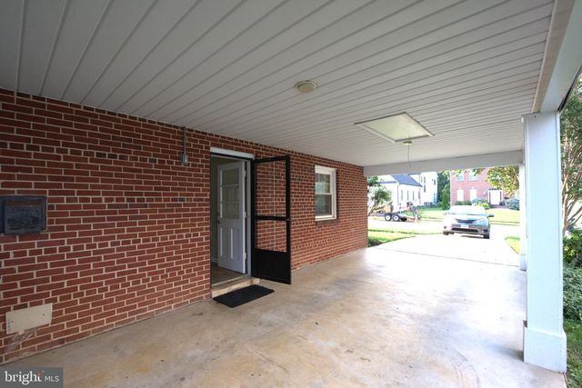 6933 TYNDALE ST, Mclean, VA 22101