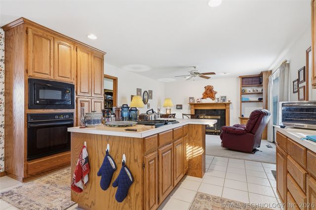 9867 S Maybelle Avenue, Jenks, OK 74037