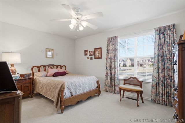 9867 S Maybelle Avenue, Jenks, OK 74037