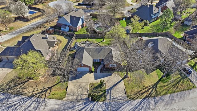 9867 S Maybelle Avenue, Jenks, OK 74037