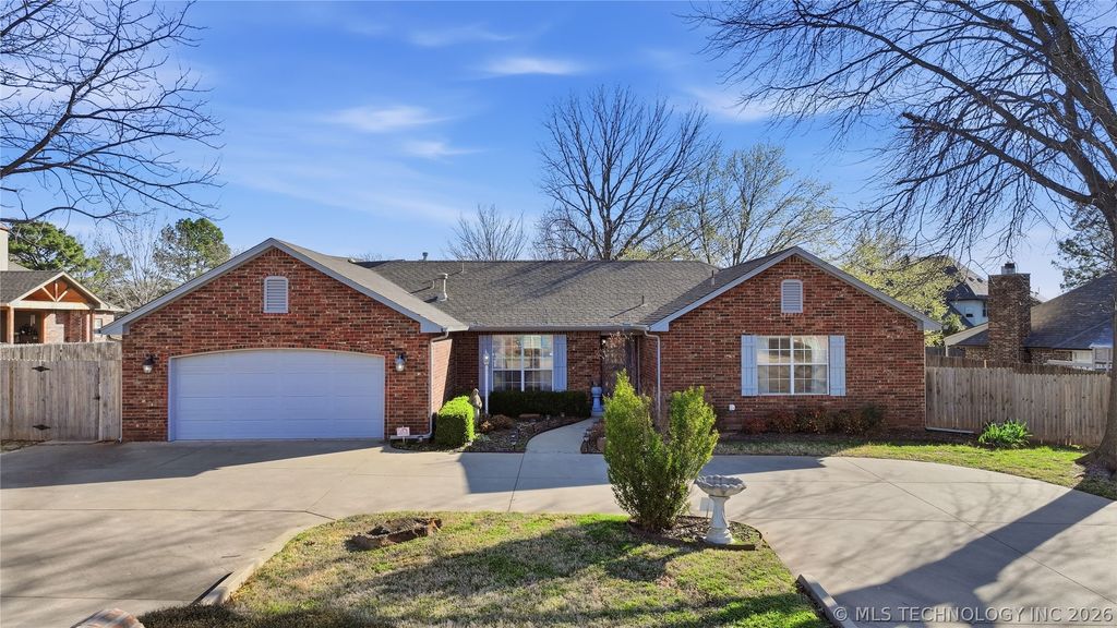 9867 S Maybelle Avenue, Jenks, OK 74037