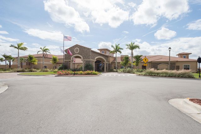 10211 SW Fernwood Avenue, Port St. Lucie, Port St Lucie, FL 34987