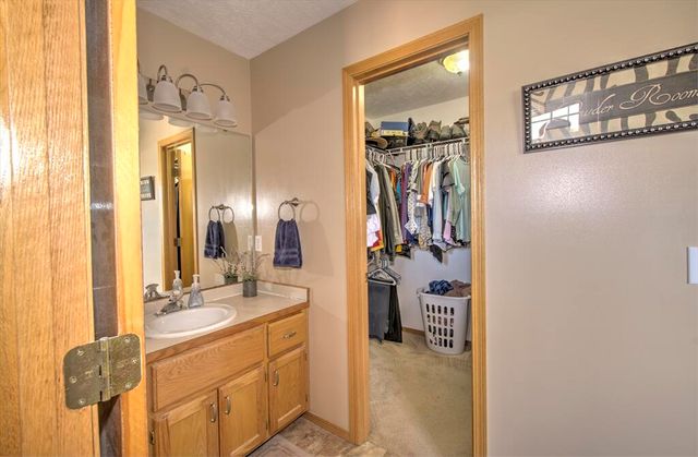 517 Osage Road, Willard, MO 65781