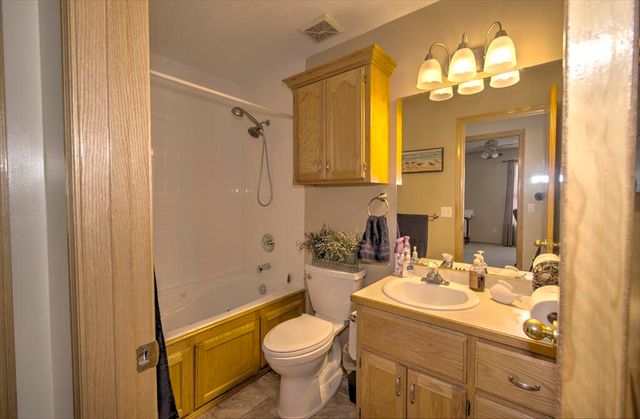 517 Osage Road, Willard, MO 65781