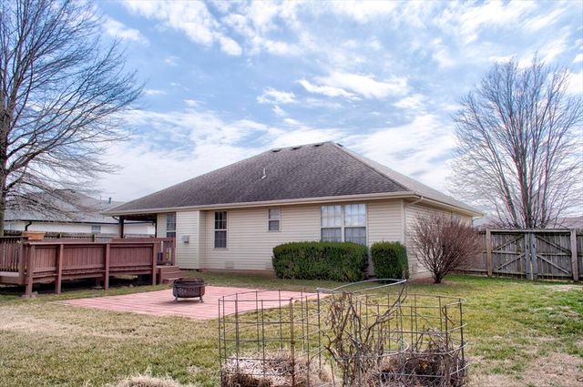 517 Osage Road, Willard, MO 65781