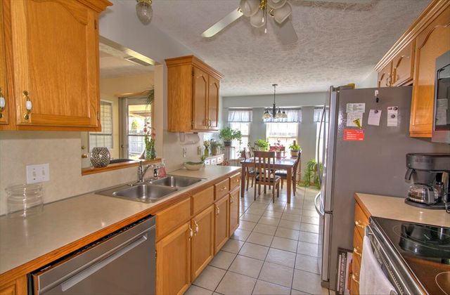 517 Osage Road, Willard, MO 65781